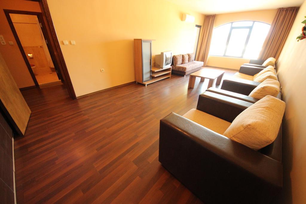 Menada Villa Bonita Apartments Slântsjev Brjag Eksteriør bilde