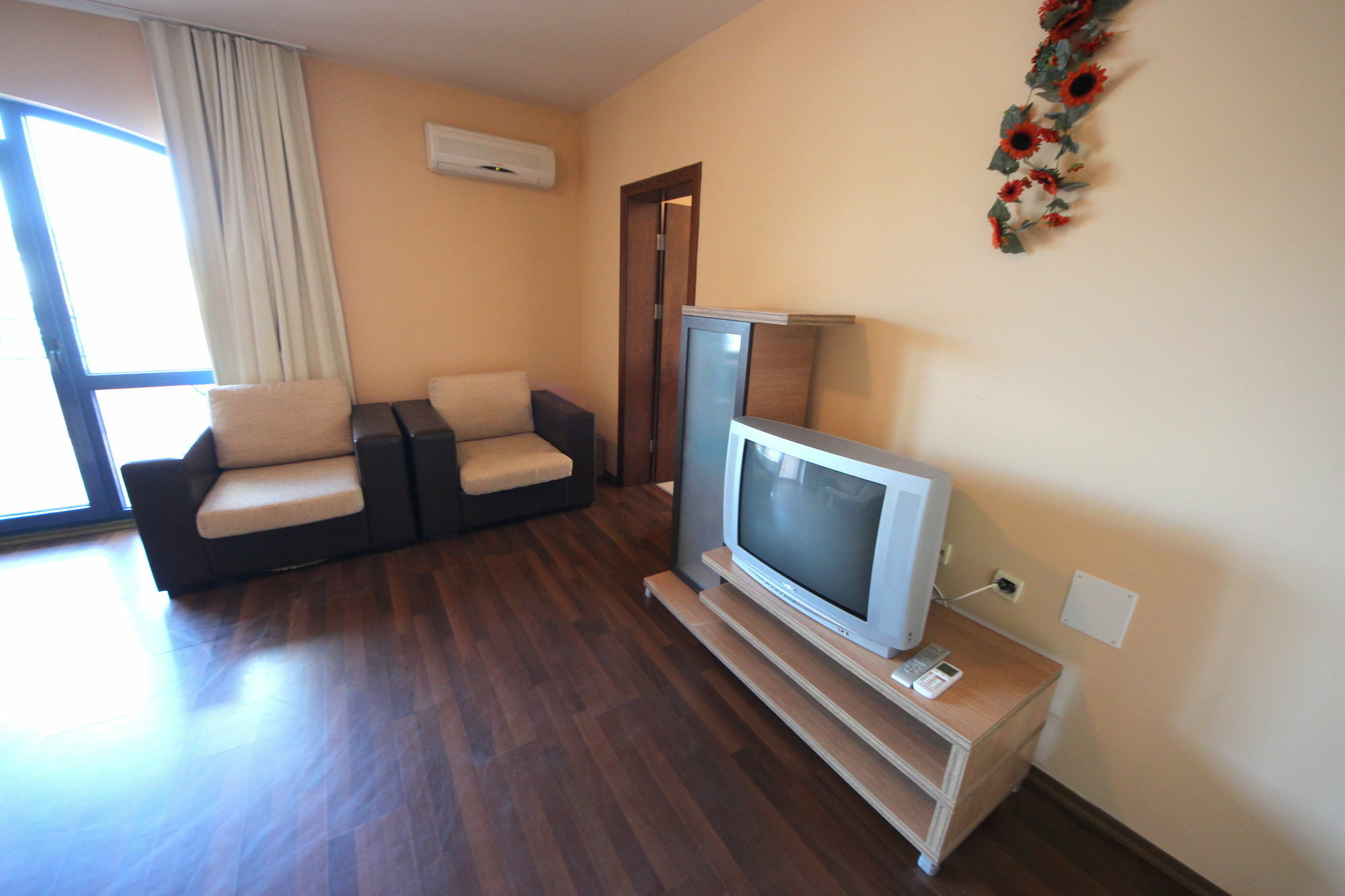 Menada Villa Bonita Apartments Slântsjev Brjag Eksteriør bilde